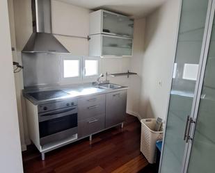 Cuina de Apartament de lloguer en  Albacete Capital amb Balcó