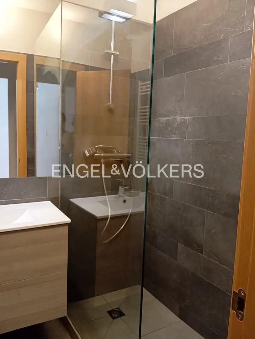 Baño de Casa o chalet en venta en Barcelona con Calefacción y Jardín privado