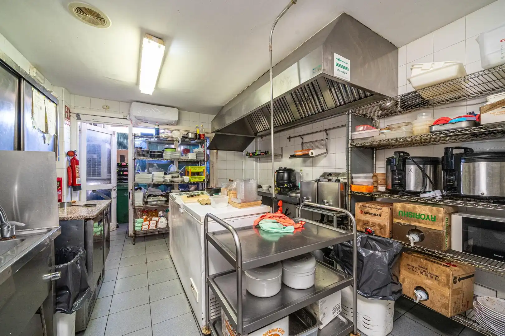 Local comercial en traspaso en Avenida JOAN MIRO, imagen 19