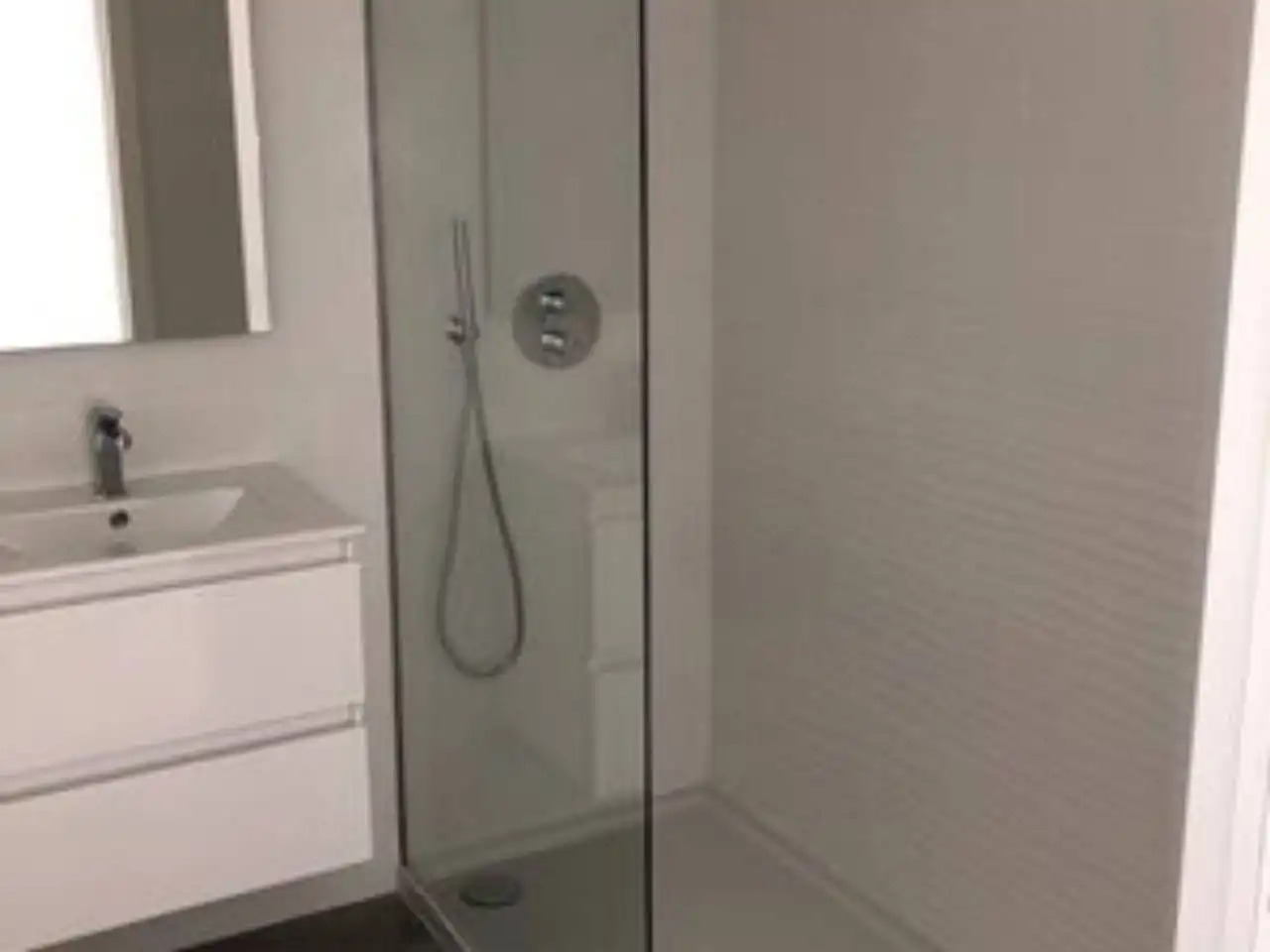 Baño de Dúplex en venta en Badalona con Terraza, Trastero y Balcón