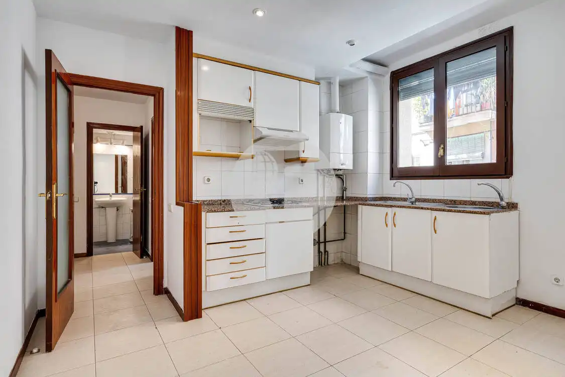Flat for sale in El Raval