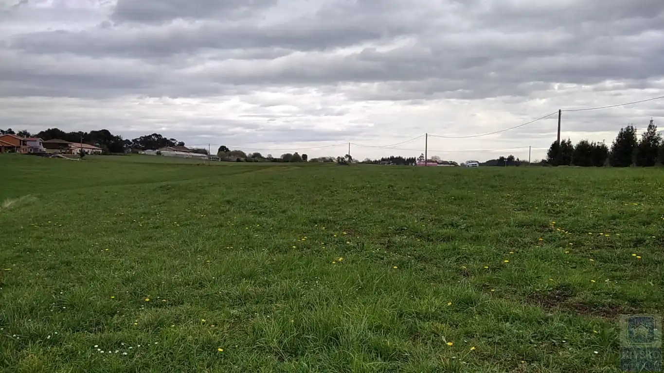 Grundstücke zum Verkauf in Carreño