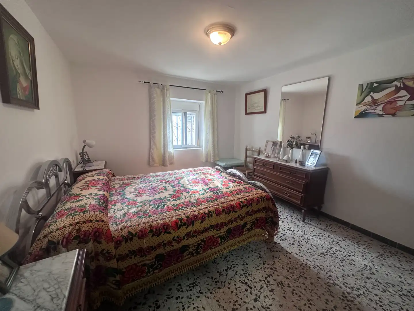 Dormitori de Finca rústica en venda en Alcaucín amb Jardí privat, Terrassa i Moblat