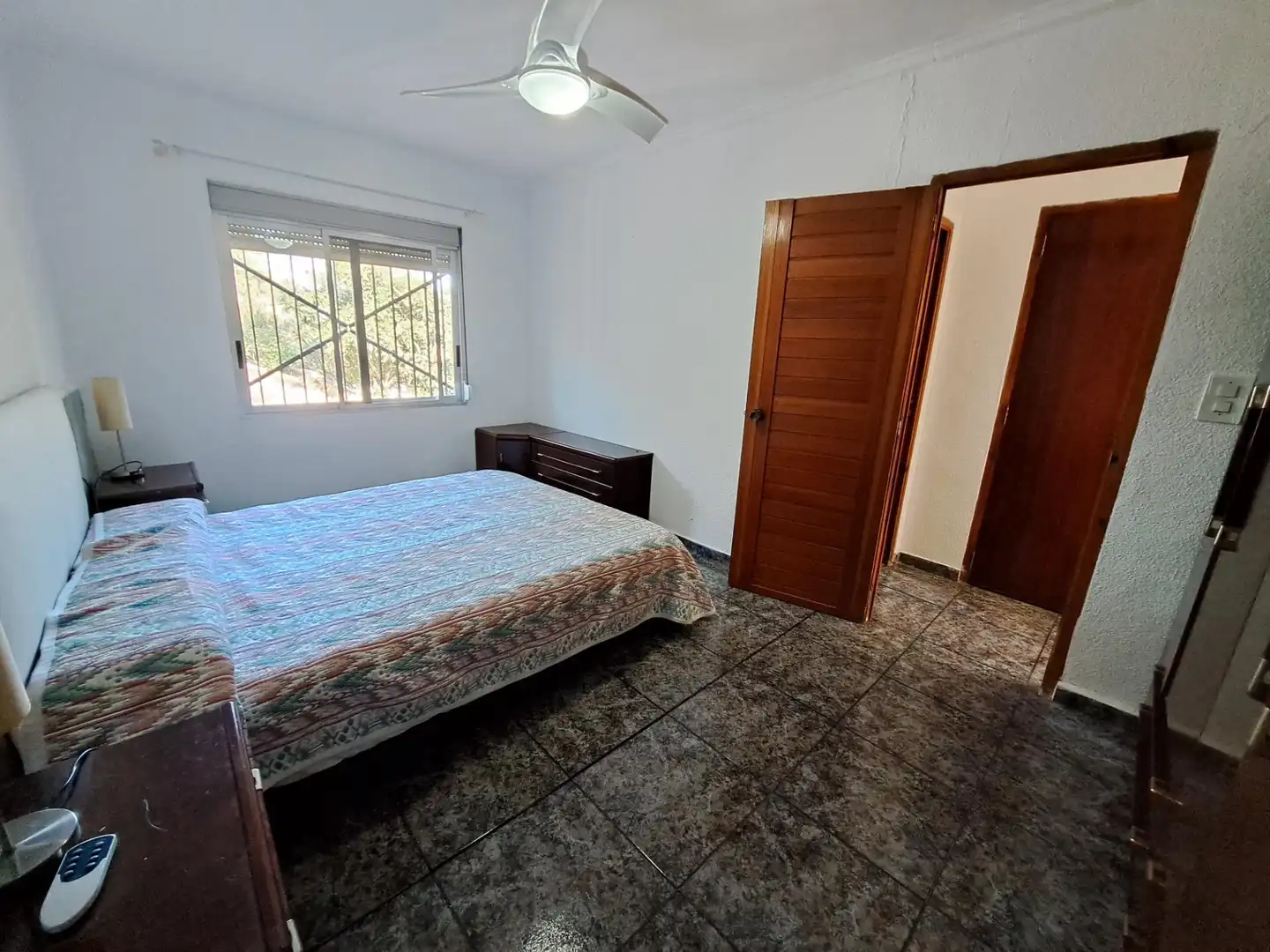 Schlafzimmer von Haus oder Chalet zum Verkauf in Alzira mit Klimaanlage, Privatgarten und Terrasse