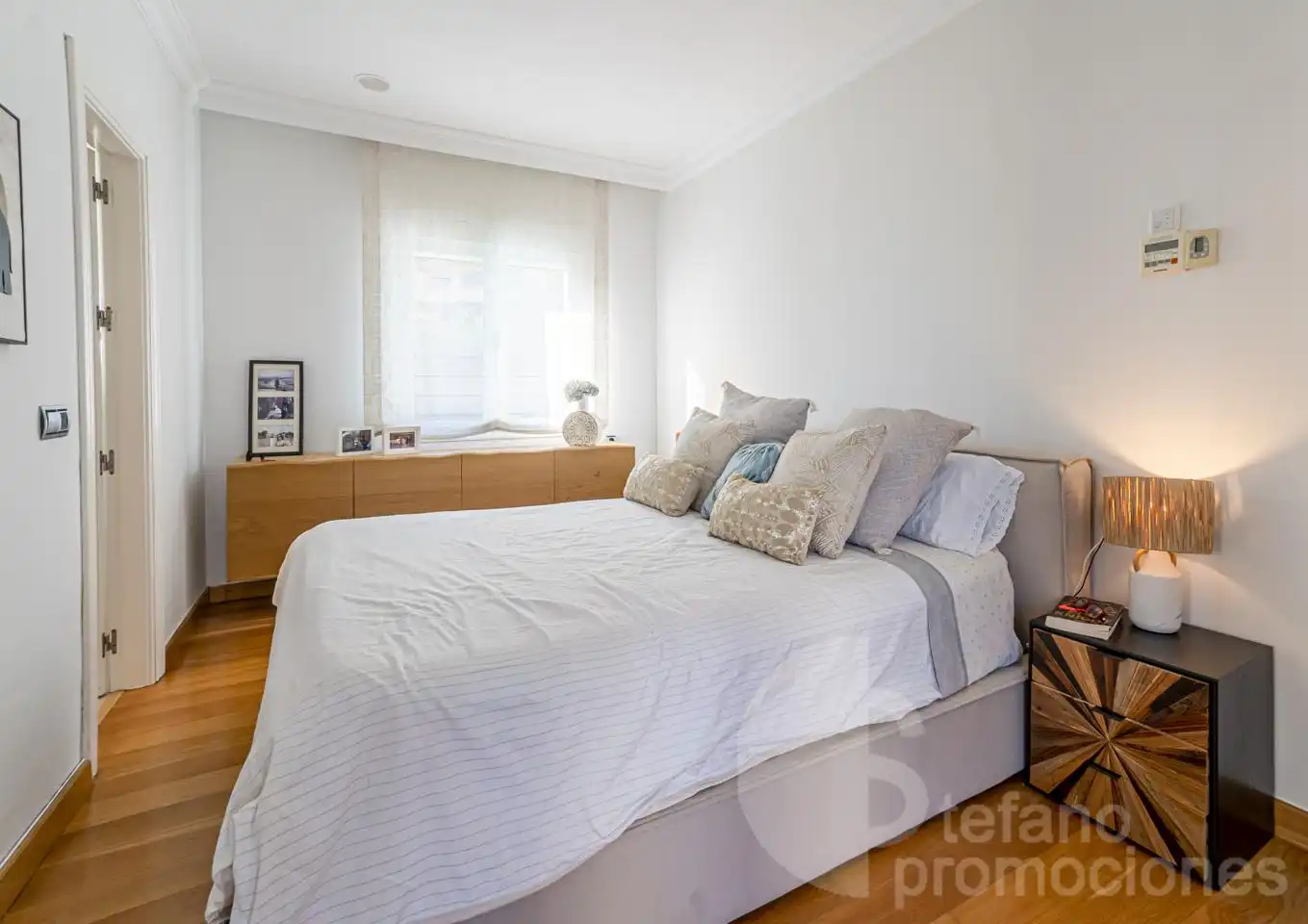 Dormitori de Casa o xalet en venda en Málaga amb Aire condicionat, Jardí privat i Parquet
