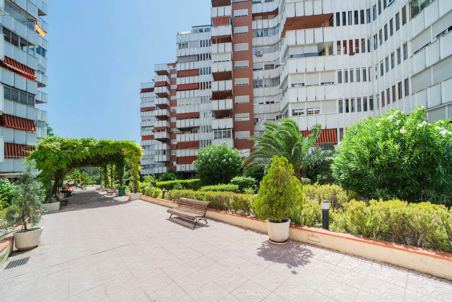 Piso con ascensor en venta en Avenida de la Onu, imagen 9