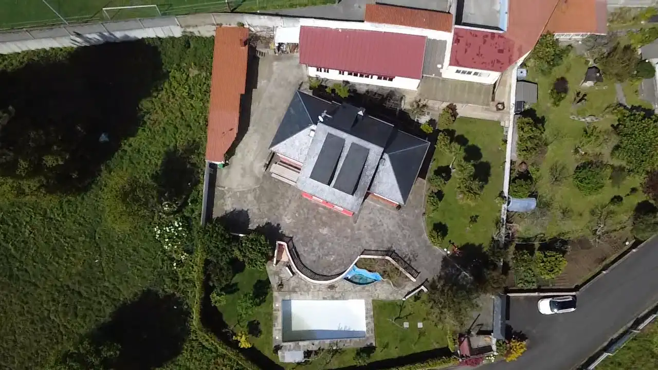 Vista exterior de Casa o xalet en venda en Culleredo amb Calefacció, Terrassa i Traster