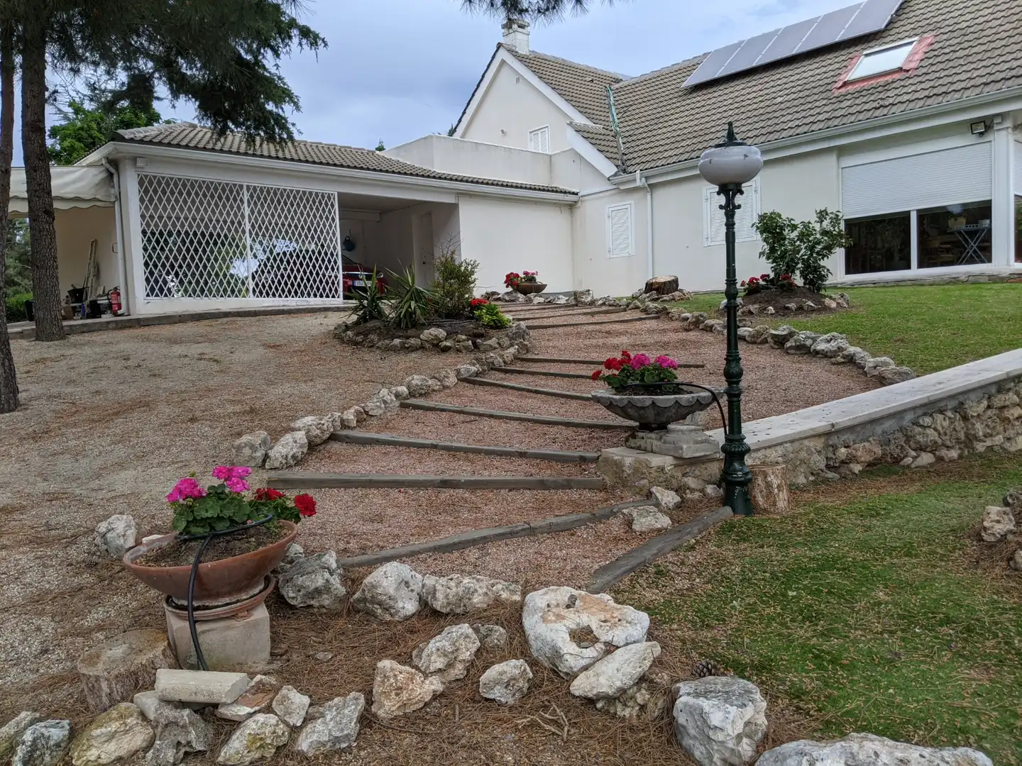 Jardí de Casa o xalet en venda en Pozuelo de Alarcón amb Aire condicionat, Calefacció i Jardí privat