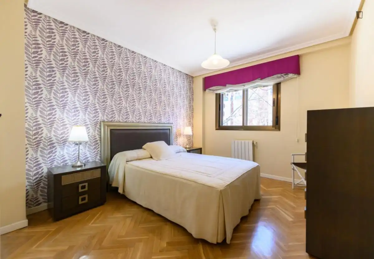 Bedroom of Apartments for rent in Madrid  with Air Conditioner, Heating and Furnished