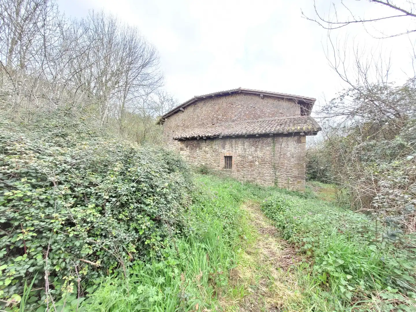 Außenansicht von Country house zum Verkauf in Amorebieta-Etxano mit Terrasse