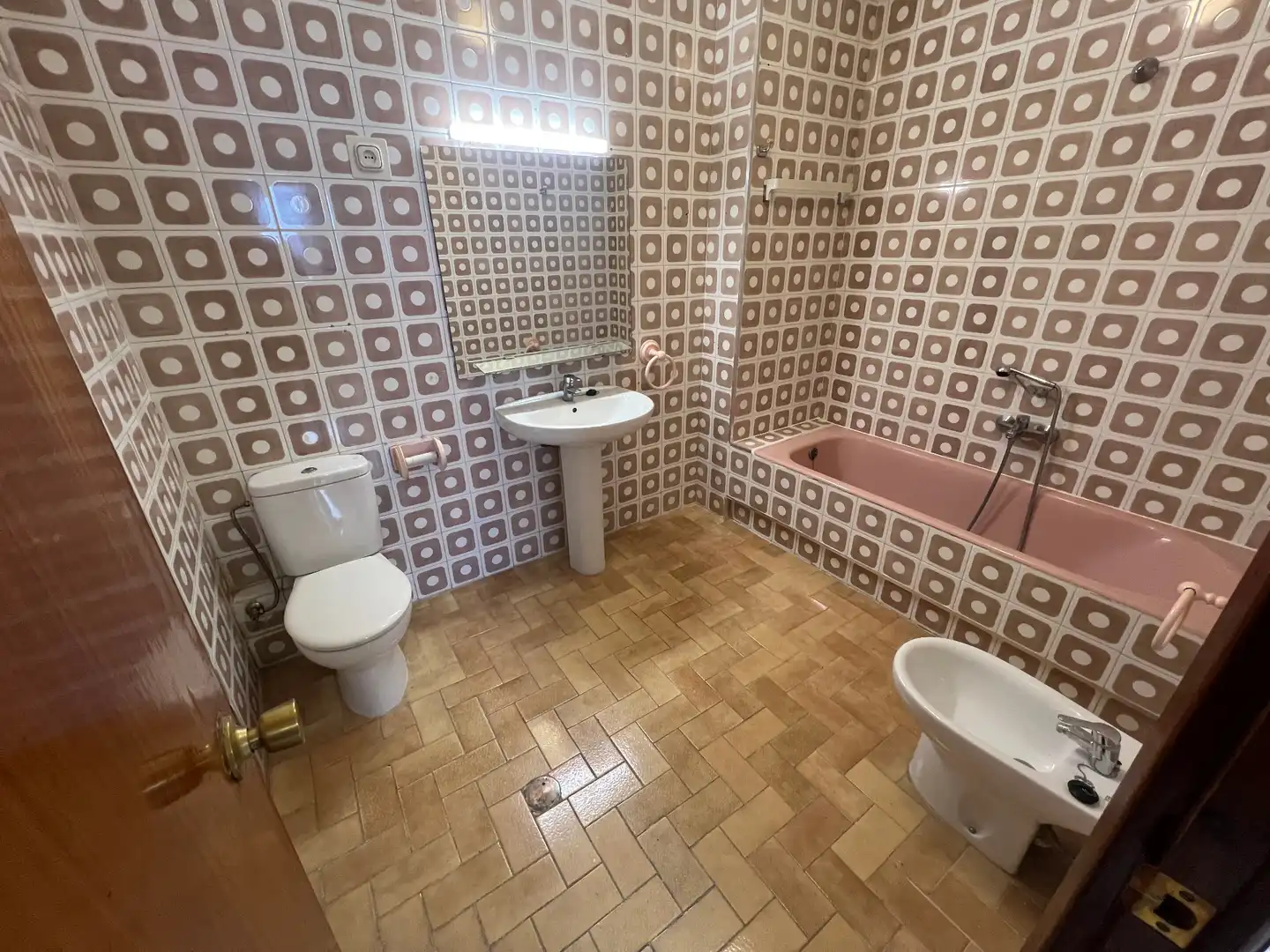 Baño de Piso en venta en Jaén con Aire acondicionado, Calefacción y Balcón