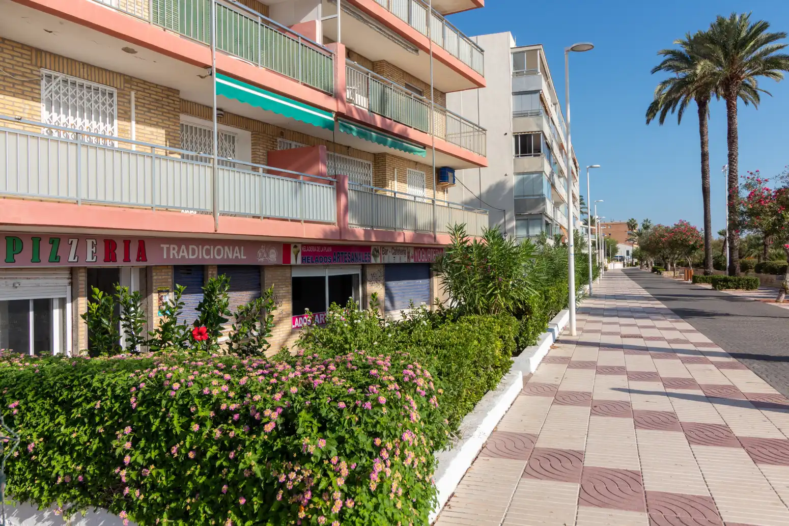 Vista exterior de Local en venta en Puerto de Sagunto