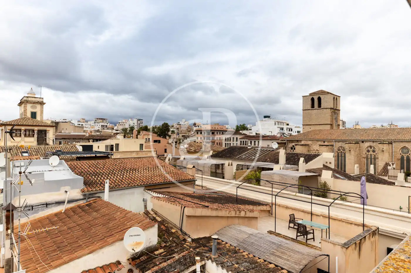 Vista exterior de Pis en venda en  Palma de Mallorca amb Calefacció i Balcó