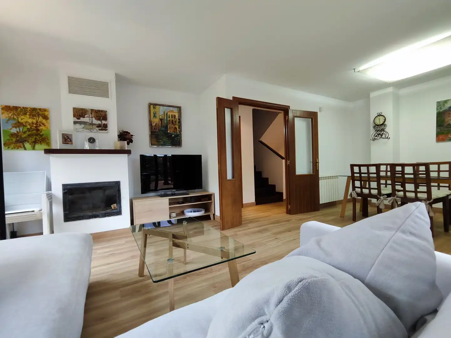 Sala de estar de Casa adosada en venta en Sojuela con Calefacción, Jardín privado y Parquet