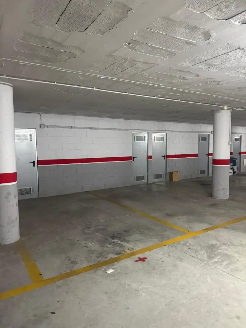 Aparcament de Garatge en venda en Igualada