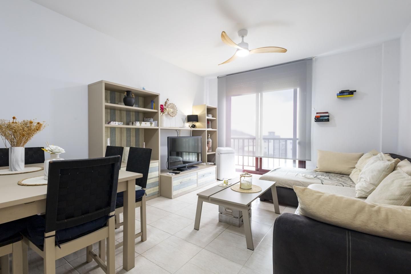 Wohnzimmer von Wohnung zum verkauf in Arona