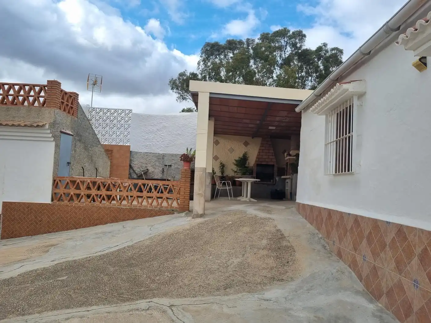 Vista exterior de Casa o chalet en venta en Casarabonela con Jardín privado, Terraza y Trastero