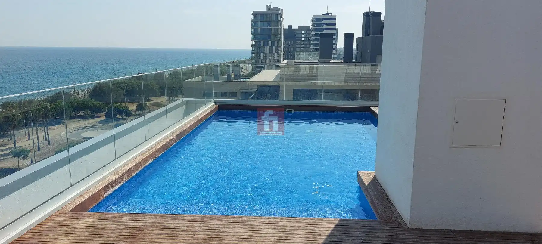 Schwimmbecken von Wohnung zur Miete in Mataró mit Klimaanlage, Heizung und Parkett