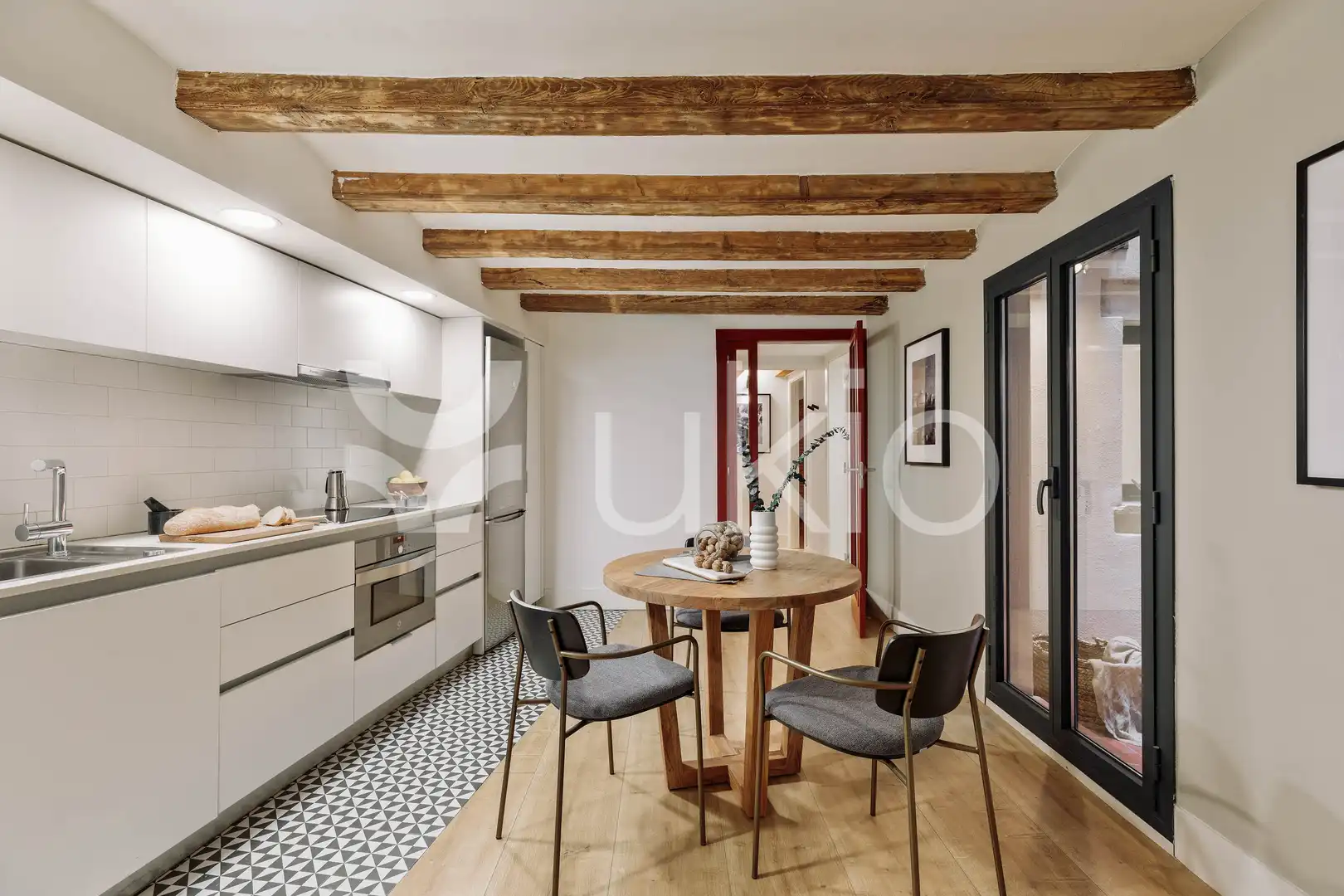 Cocina de Apartamento de alquiler en Barcelona con Aire acondicionado, Calefacción y Amueblado