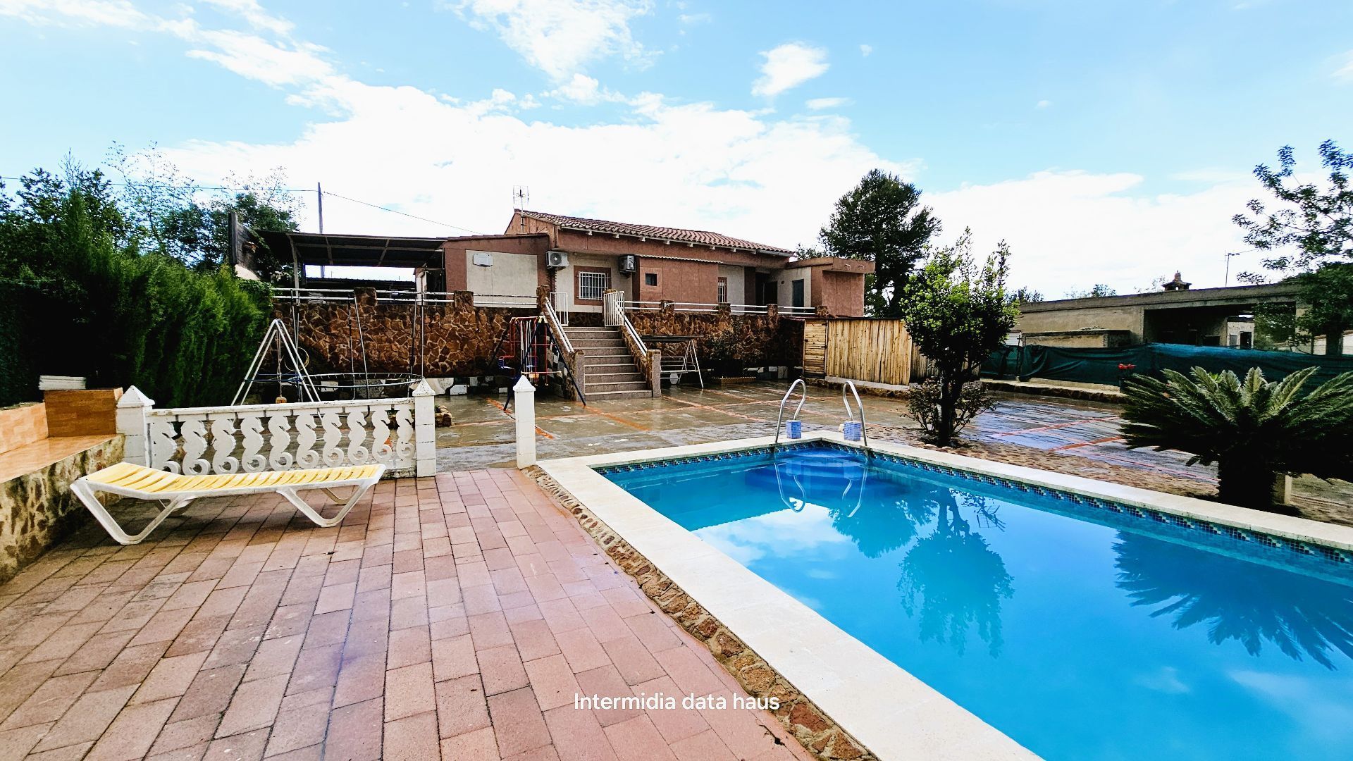 Swimming pool of House or chalet for sale in Torrent  with Air Conditioner, Private garden and Terrace