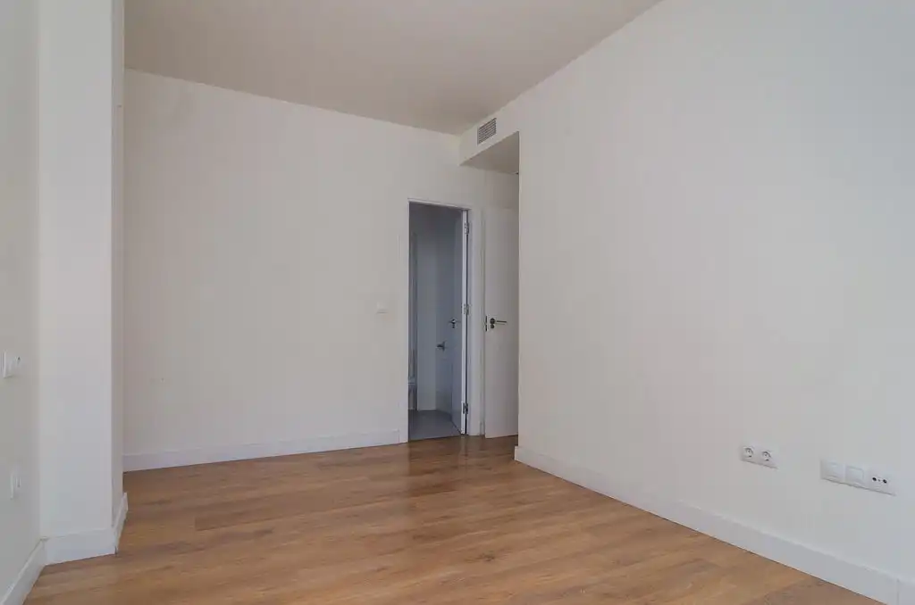 Piso en venta en C/ Dr Santiago Ramón y Cajal, Puertas del sur - Guadabajaque