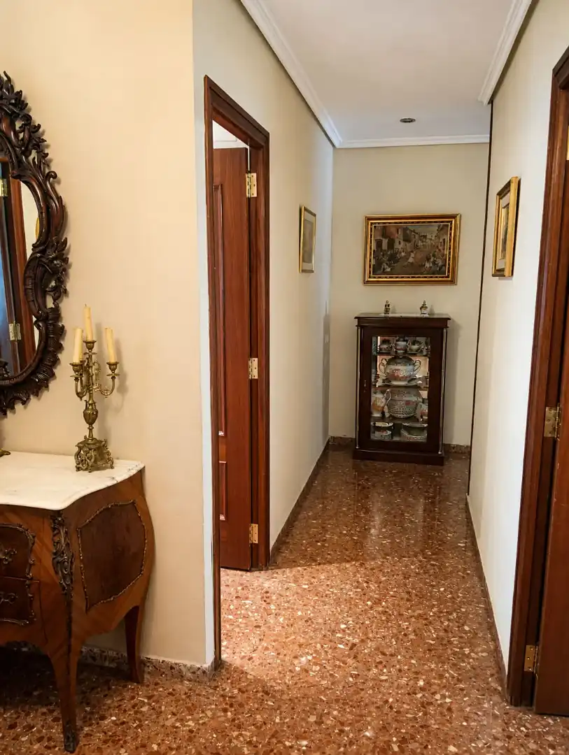 Flat for rent in Valencia  with Air Conditioner, Furnished and Oven