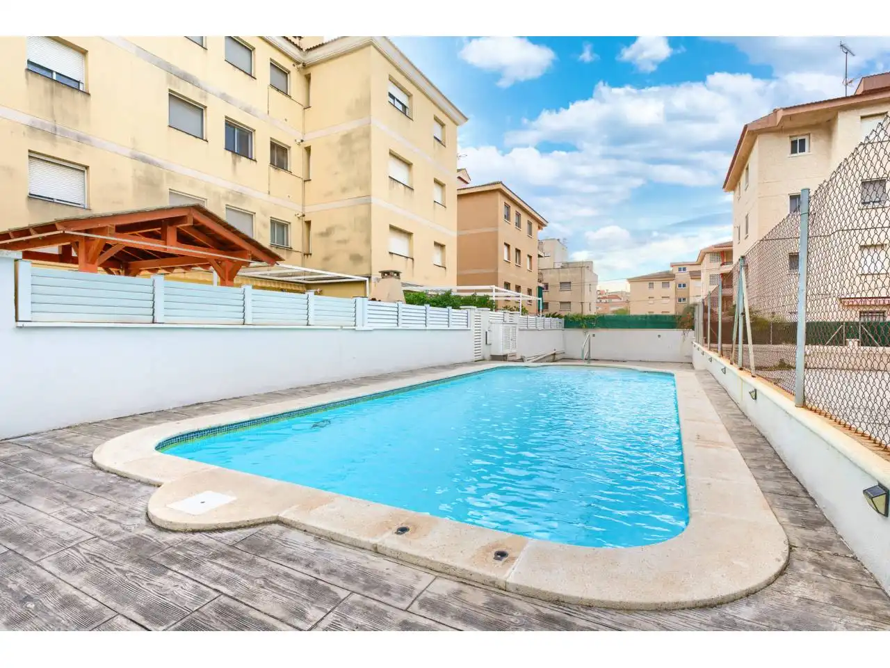 Piscina de Piso en venta en Cunit con Aire acondicionado, Calefacción y Jardín privado