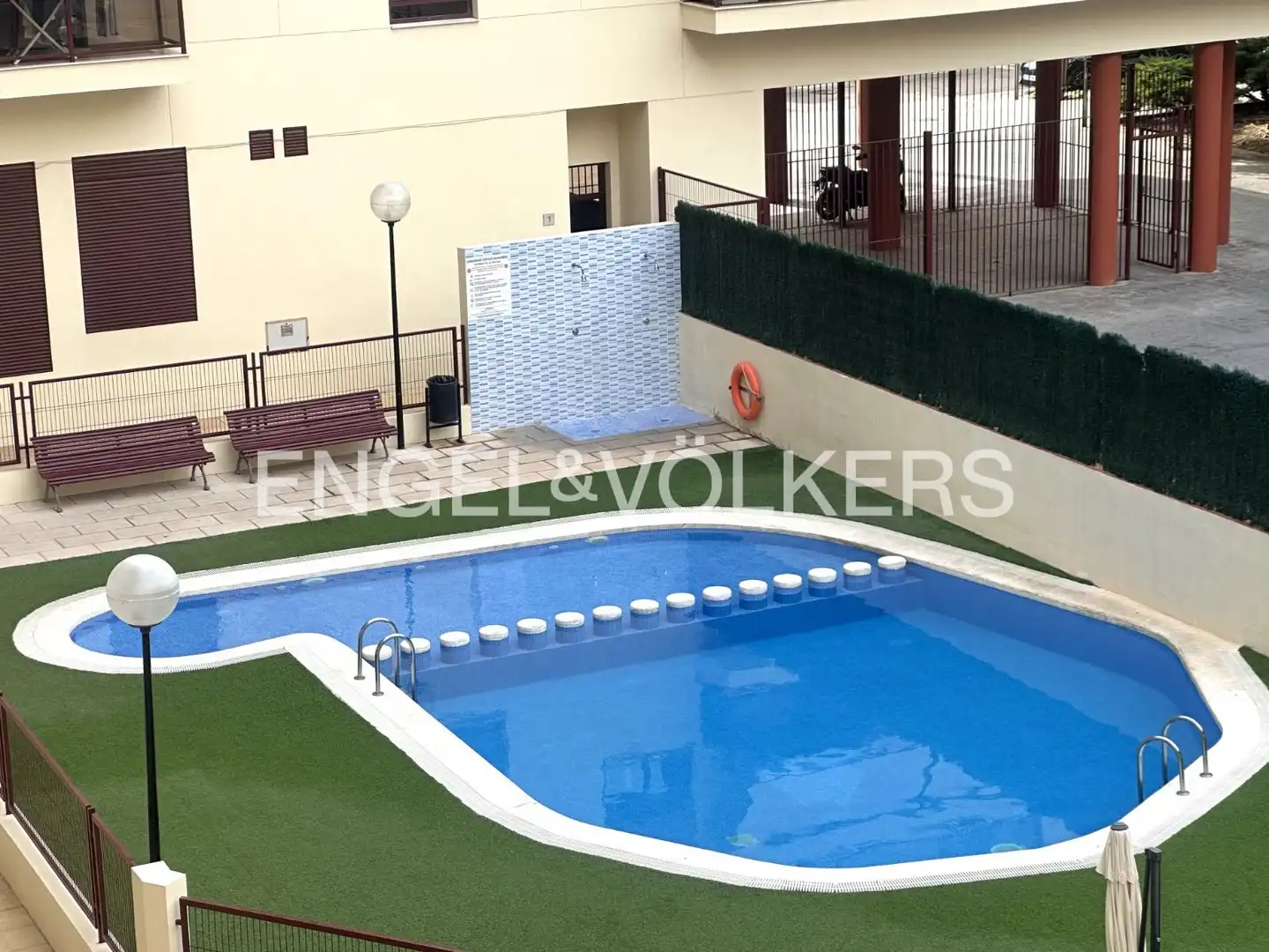 Schwimmbecken von Wohnung zur Miete in Valencia mit Klimaanlage, Heizung und Privatgarten