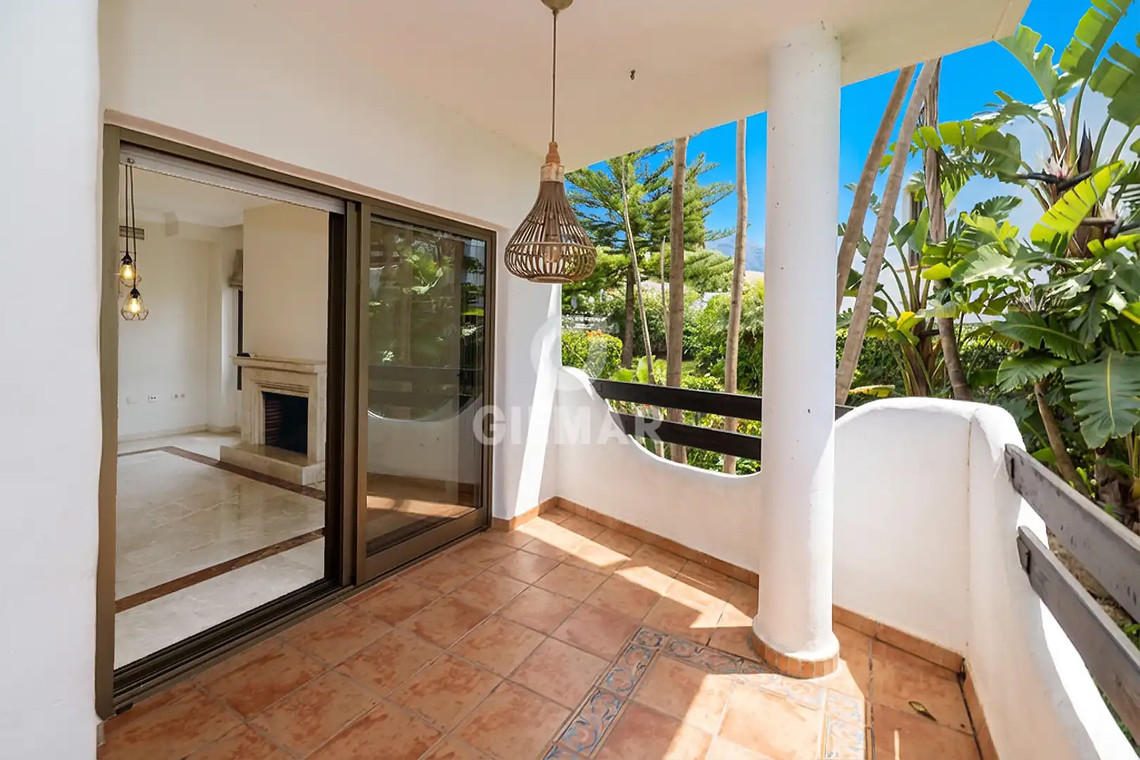 Terraza de Casa adosada en venta en Marbella con Calefacción, Jardín privado y Piscina
