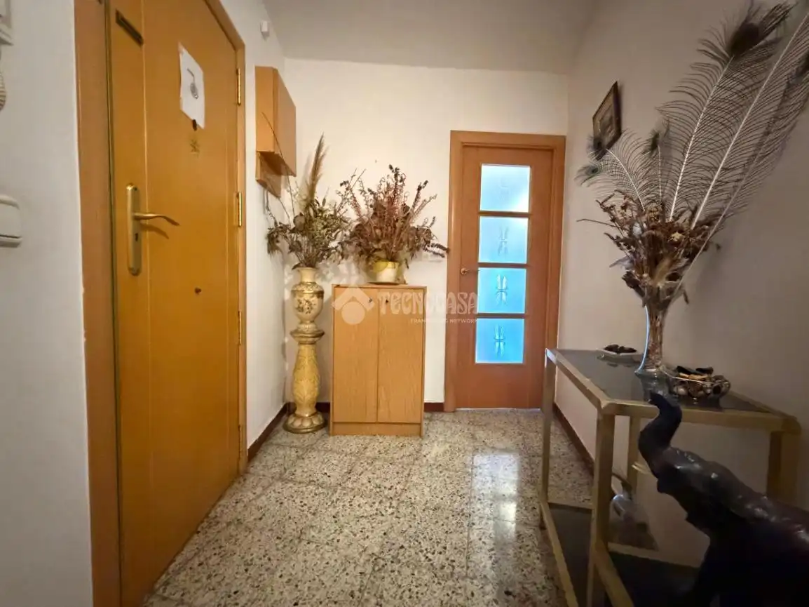Flat for sale in Badalona  with Air Conditioner and Balcony