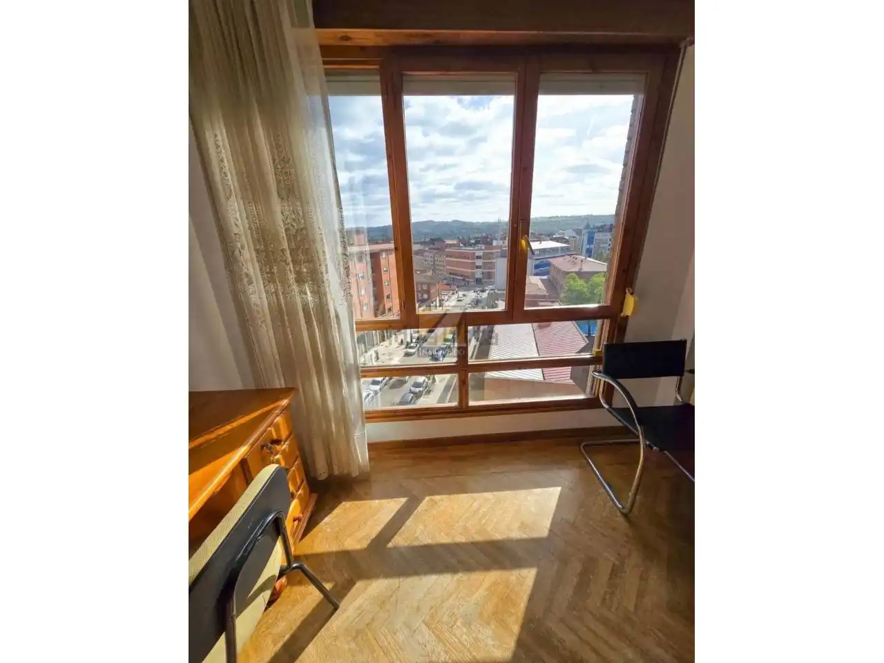 Habitación de Dúplex en venta en Oviedo  con Calefacción, Parquet y Terraza