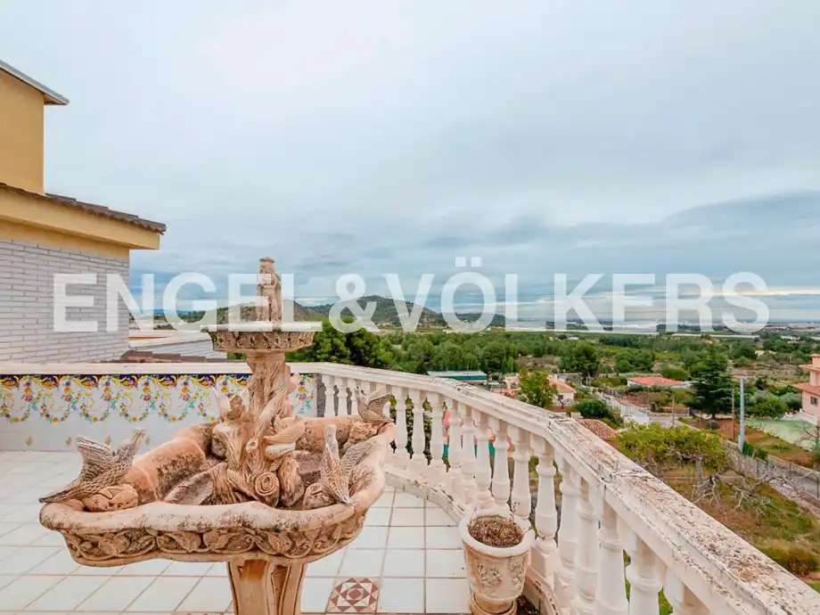 Terrassa de Casa o xalet en venda en Onda amb Calefacció, Jardí privat i Terrassa