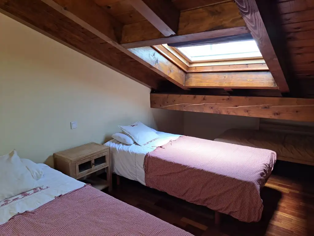 Schlafzimmer von Haus oder Chalet zur Miete in Osséja mit Heizung, Privatgarten und Möbliert