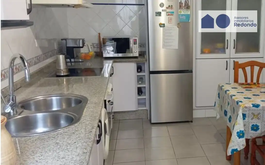 Cocina de Casa adosada en venta en Palos de la Frontera