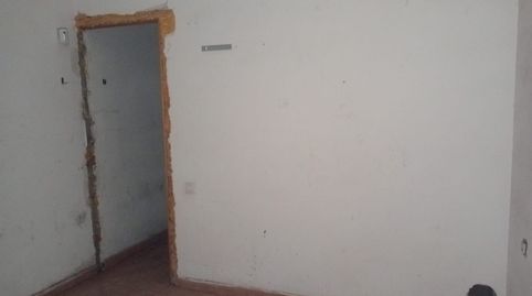 Foto 3 de Piso en venta en C/ Torremegia, Torreblanca, Sevilla Capital