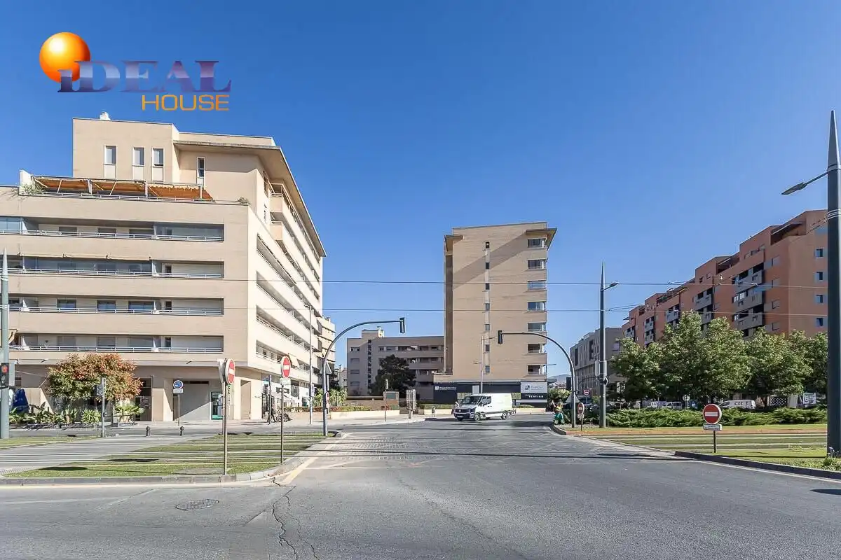 Penthouse mit Pool zum Verkauf in Avenida DE LA ILUSTRACION, imagen 35