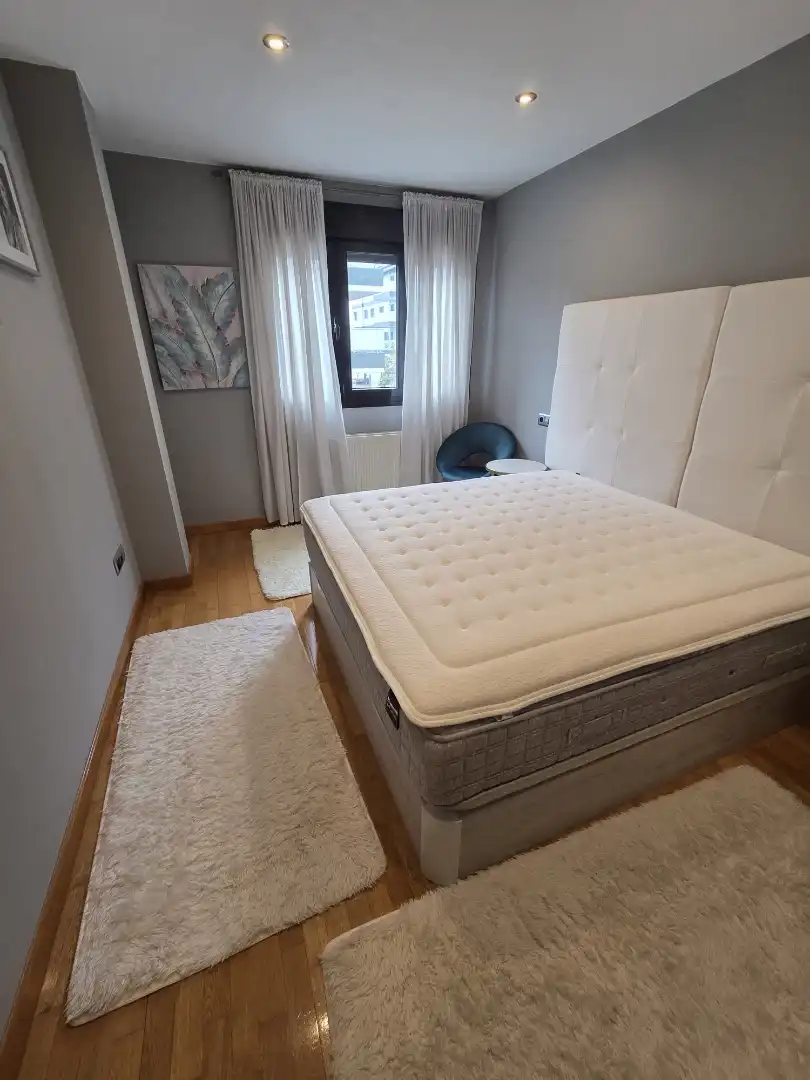 Habitación de Piso en venta en Gijón  con Calefacción, Jardín privado y Parquet