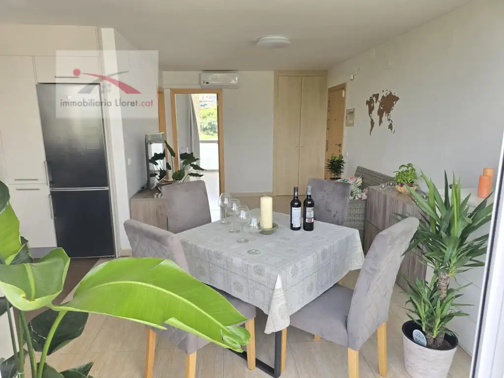 Menjador de Àtic en venda en Salou amb Aire condicionat, Jardí privat i Terrassa
