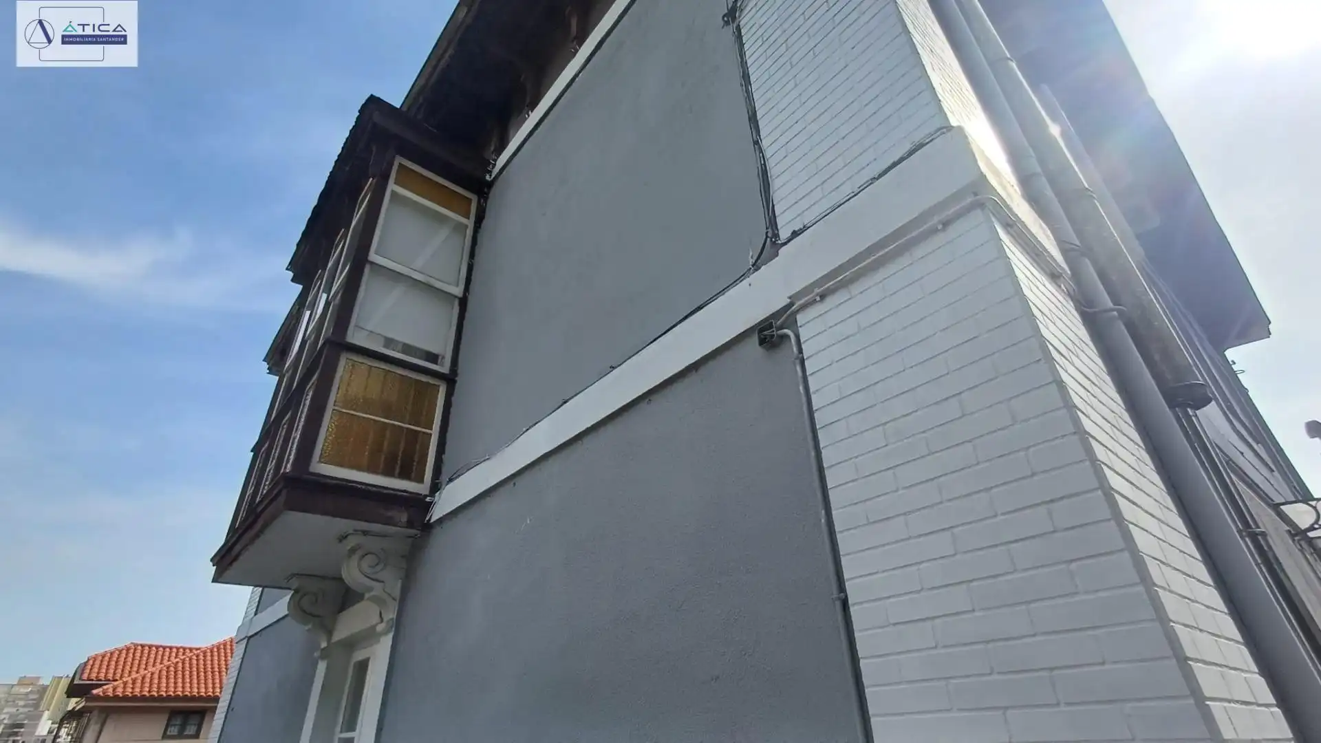 Vista exterior de Casa o xalet en venda en Santander amb Jardí privat, Terrassa i Moblat