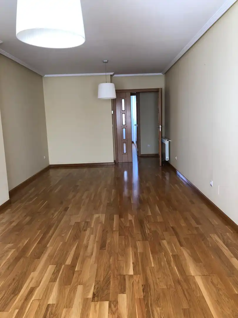Habitación de Piso en venta en Ponferrada con Calefacción y Trastero