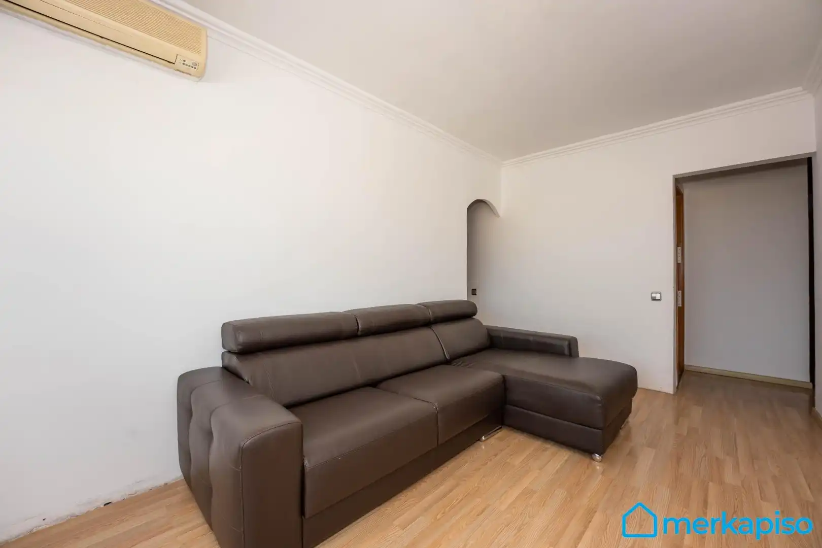 Sala d'estar de Àtic en venda en Viladecans amb Aire condicionat, Parquet i Balcó