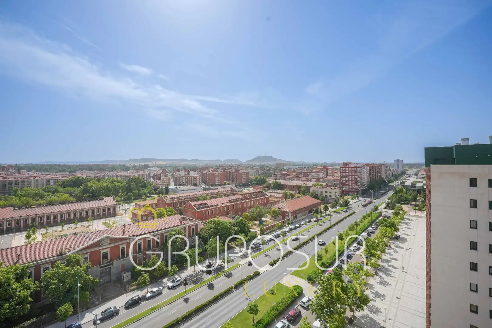 Vista exterior de Àtic en venda en Valladolid amb Calefacció, Parquet i Terrassa