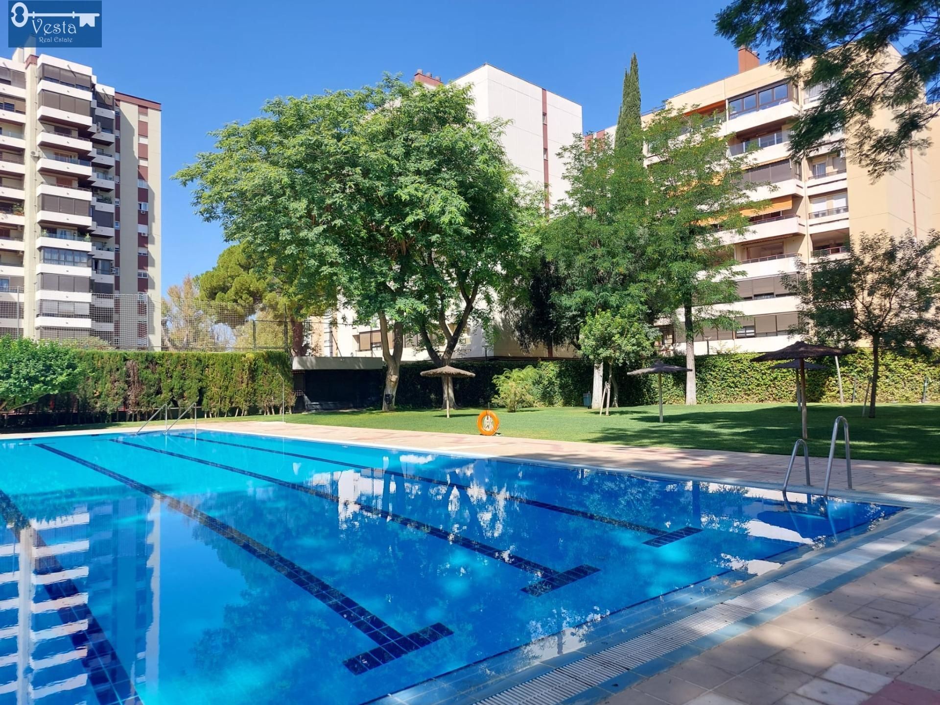 Piscina de Pis en venda en Jerez de la Frontera amb Aire condicionat i Piscina comunitària