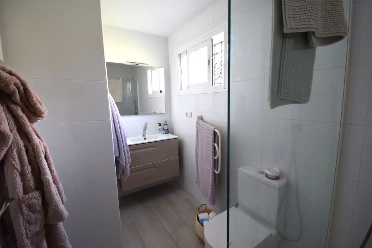 Baño de Casa o chalet en venta en Mijas con Aire acondicionado, Calefacción y Jardín privado