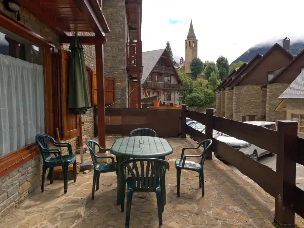 Terraza de Apartamento en venta en Naut Aran