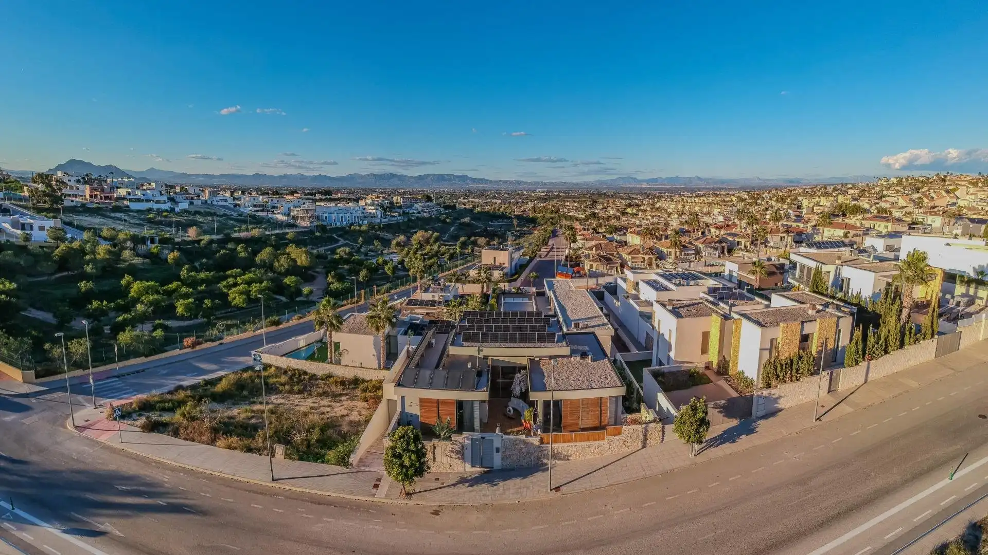 Vista exterior de Casa o chalet en venta en Benijófar con Calefacción, Jardín privado y Piscina
