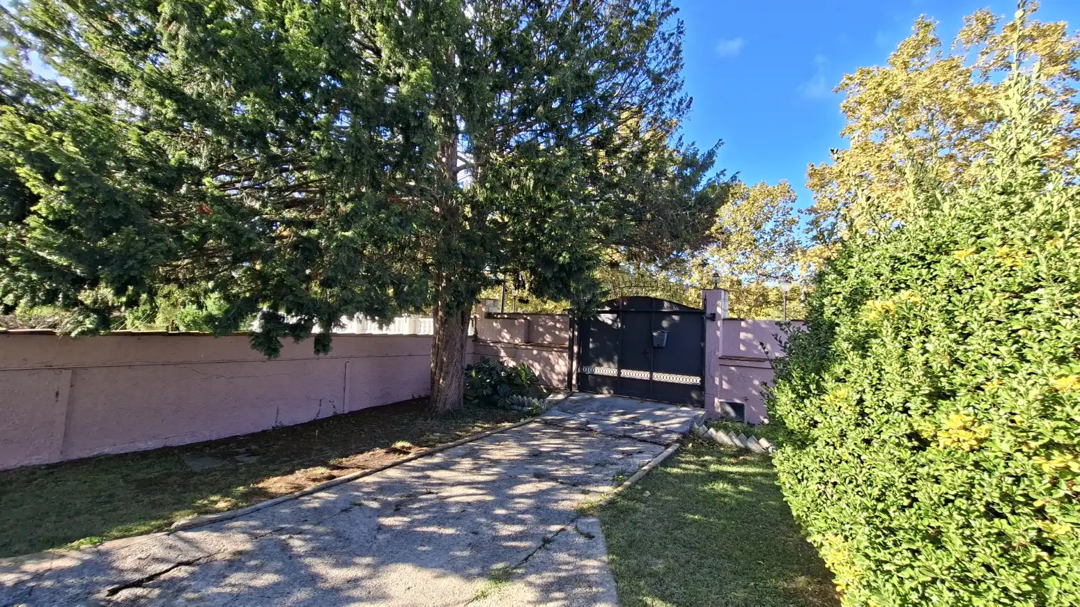 Vista exterior de Casa o chalet de alquiler en Gijón  con Calefacción, Jardín privado y Parquet