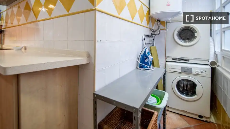 Room in El Pópulo - Santa María