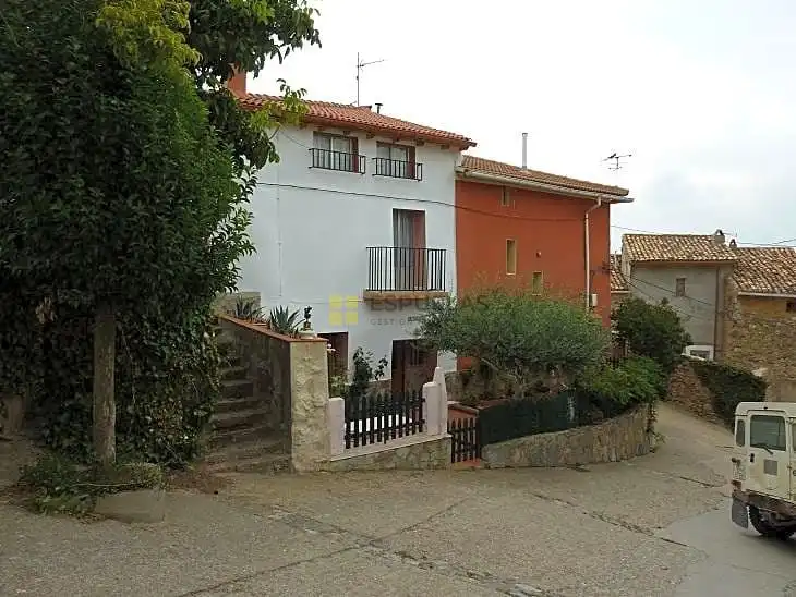 Vista exterior de Casa o xalet en venda en Muro de Aguas amb Moblat i Balcó