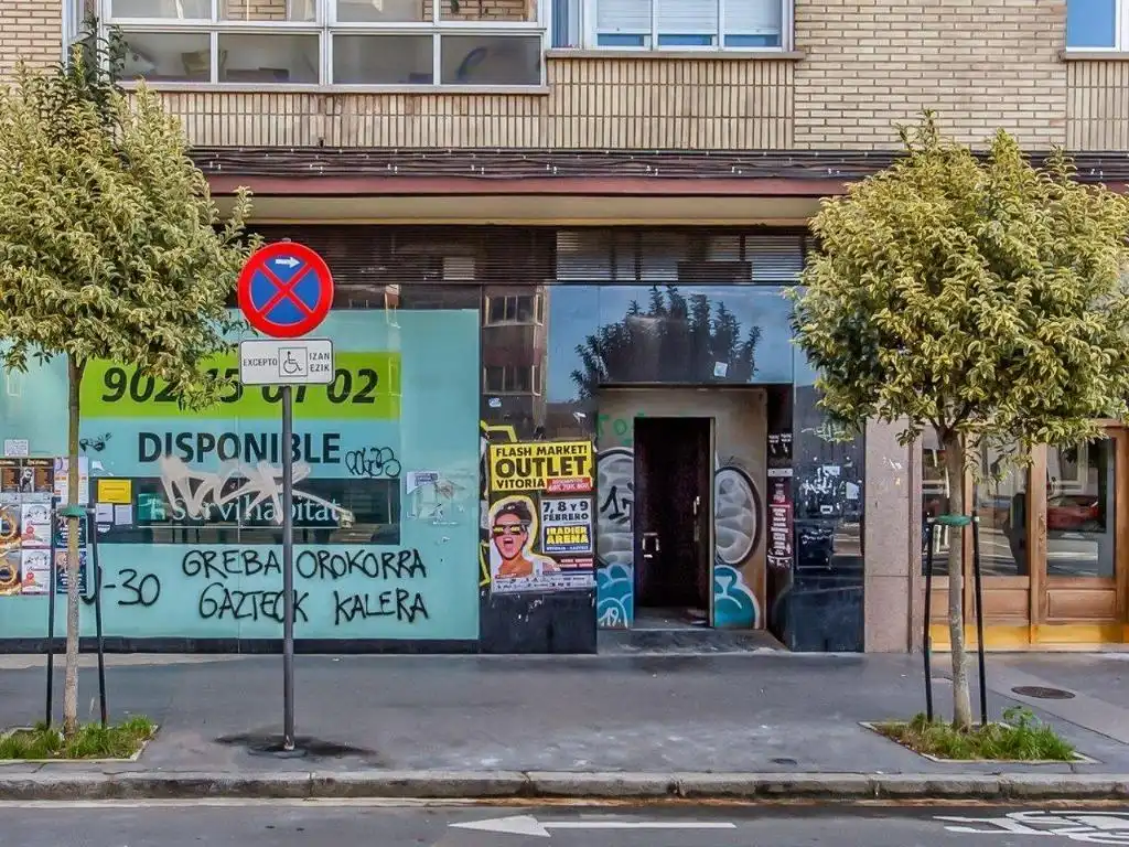 Gewerbefläche zum Verkauf in PORTAL DE LEGUTIANO 36, imagen 10